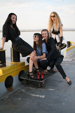 Фотосессия новой коллекции дизайнера Nai Lu-na